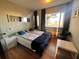 Hlíðarból Guesthouse