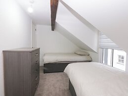 6 Berry Street