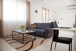 Spacious APT w/ Modern Balcony |Siggiewi
