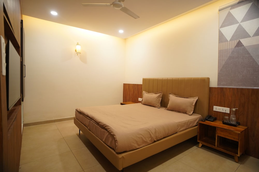 RAAHI HOMESTAY