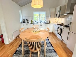 6 Person Holiday Home in Stromstad