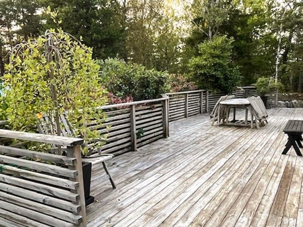 6 Person Holiday Home in Stromstad
