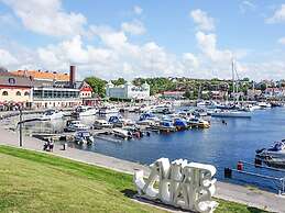 6 Person Holiday Home in Stromstad
