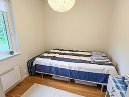 6 Person Holiday Home in Stromstad