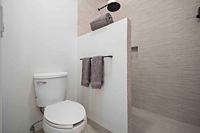 605 Tower Downtown Cabo