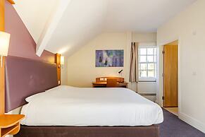 Alty Hotel