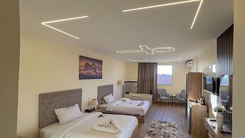 Mazaya Pyramids View Inn
