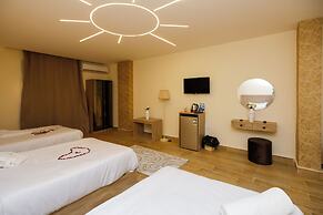 Mazaya Pyramids View Inn