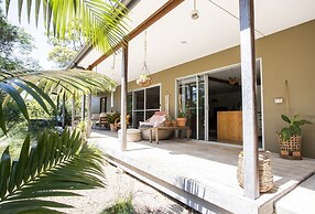 Honeybird Hideaway
