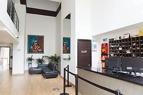 Apartamentos La Frontera