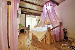 Xiangxi Dreamweaver Inn