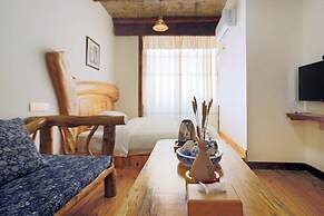 Xiangxi Dreamweaver Inn