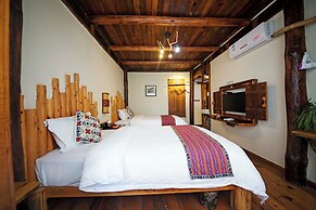 Xiangxi Dreamweaver Inn