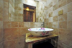 Xiangxi Dreamweaver Inn