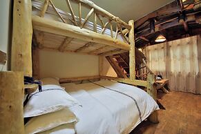 Xiangxi Dreamweaver Inn