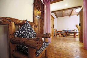 Xiangxi Dreamweaver Inn