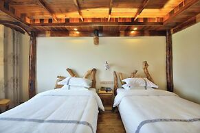 Xiangxi Dreamweaver Inn