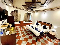 The Lake Haveli