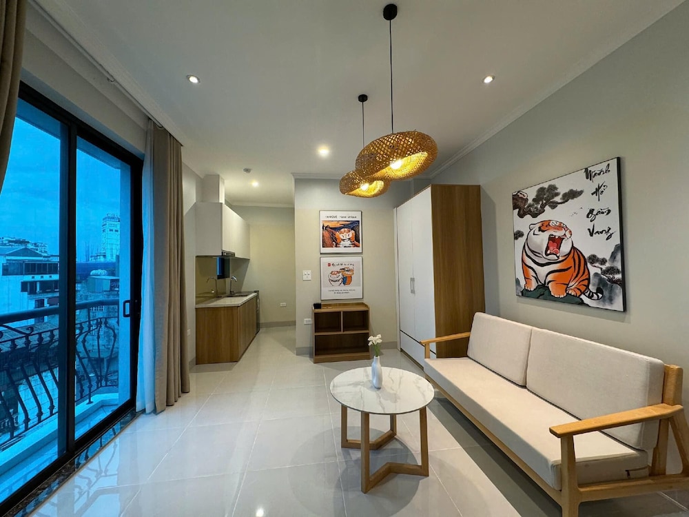 Hanique Cafe and Stay