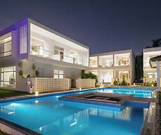 TANG House