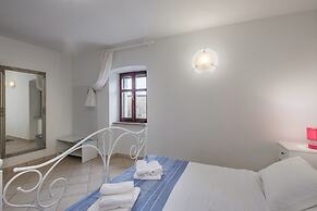 Iva Apartments