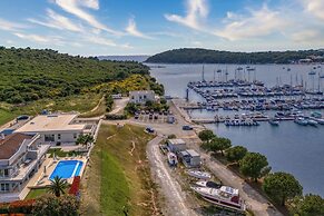 Elegant Panoramic Seaview Apartments