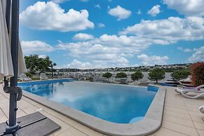 Elegant Panoramic Seaview Apartments
