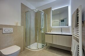 Elegant Panoramic Seaview Apartments