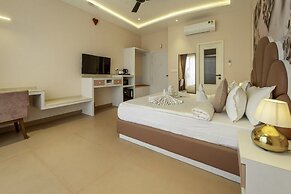 Lakeside Leisure A Lake View Hotel