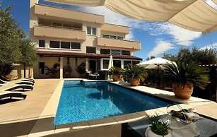 Apartments Hermes
