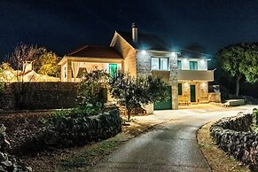 House Quattro