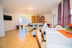 Apartments Maslina
