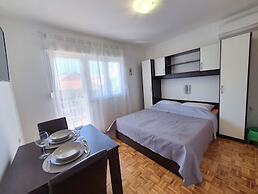 Apartments and Rooms Jengic