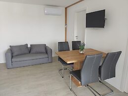 House Aria