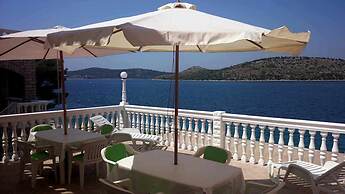 Apartment Seafront