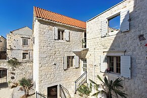House Marijeta and Tonka