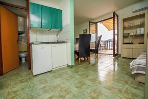 Apartments Marinero