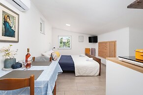 Apartment Tom