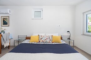 Apartment Tom