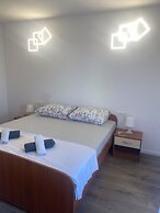 Apartments Paradise