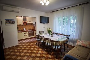 Apartments Ivan