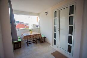 Apartment Lenka Mato