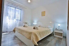 Apartment Lenka Mato