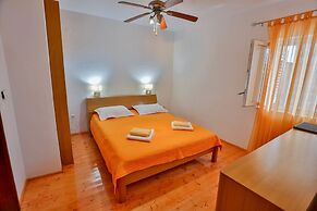 Apartment Lenka Mato