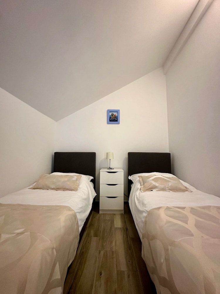 Apartments Daira