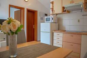 Apartments Daira