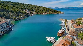Apartments Daira