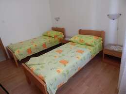 Apartments Zoki