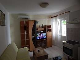 Apartments Zoki
