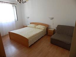 Apartments Zoki